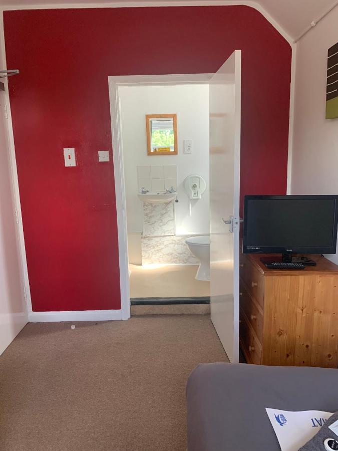 Park Inn Hotel Folkestone פולקסטון מראה חיצוני תמונה