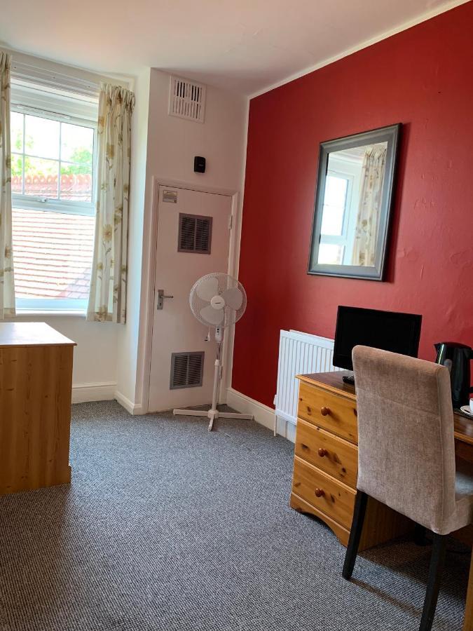 Park Inn Hotel Folkestone פולקסטון מראה חיצוני תמונה