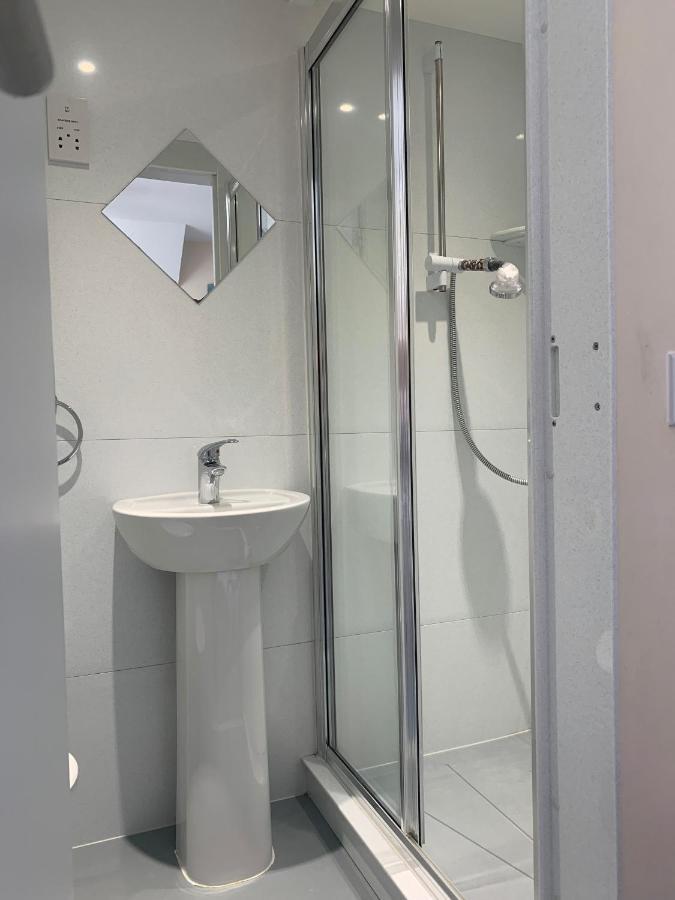 Park Inn Hotel Folkestone פולקסטון מראה חיצוני תמונה