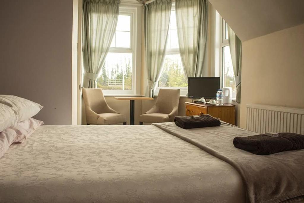 Park Inn Hotel Folkestone פולקסטון מראה חיצוני תמונה