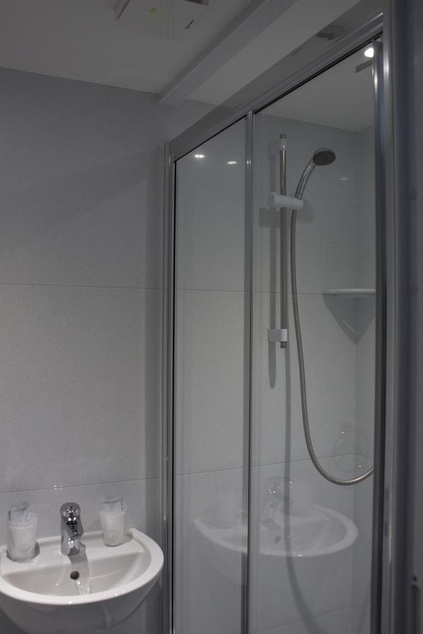 Park Inn Hotel Folkestone פולקסטון מראה חיצוני תמונה